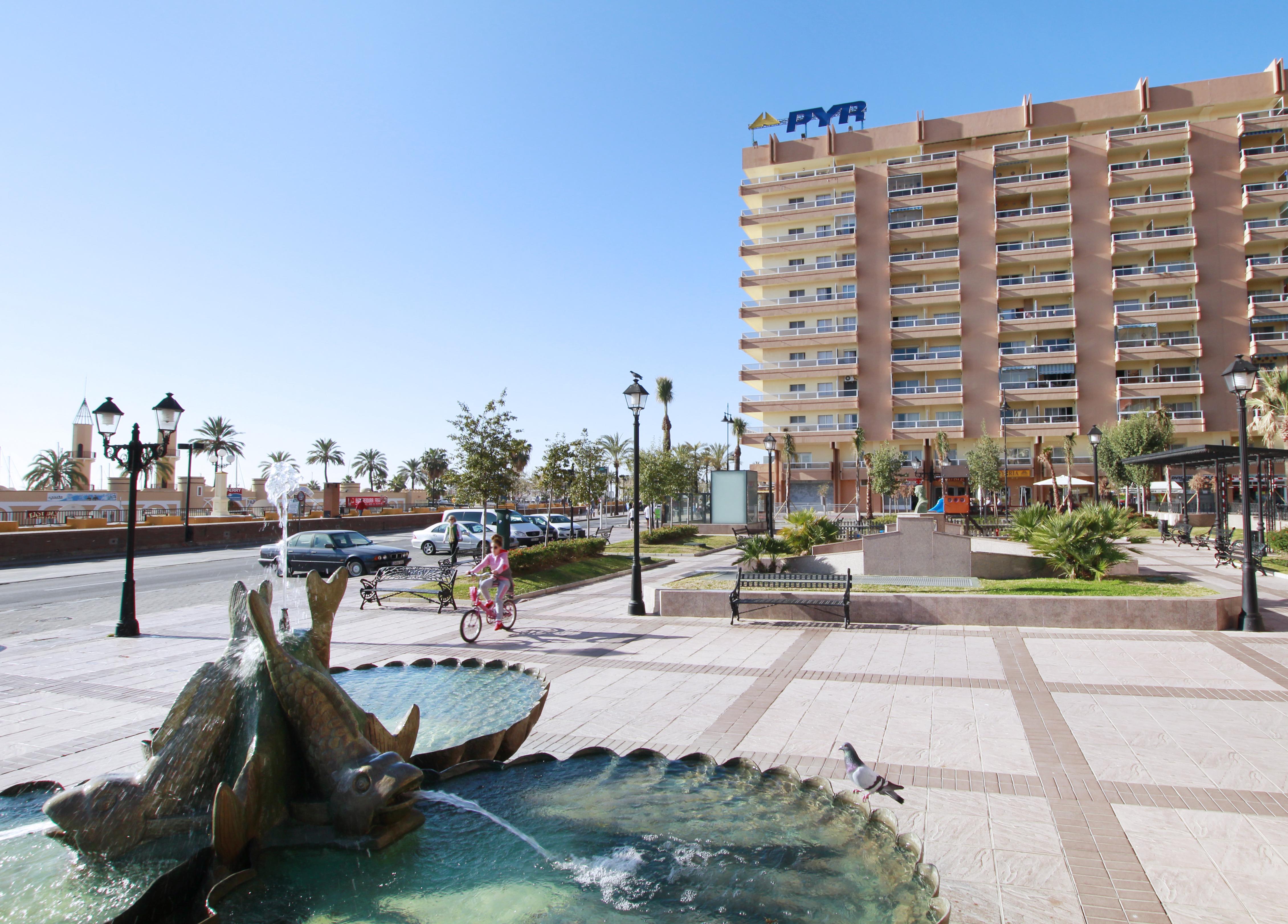 Hotel Apartamentos Pyr Fuengirola Exterior foto