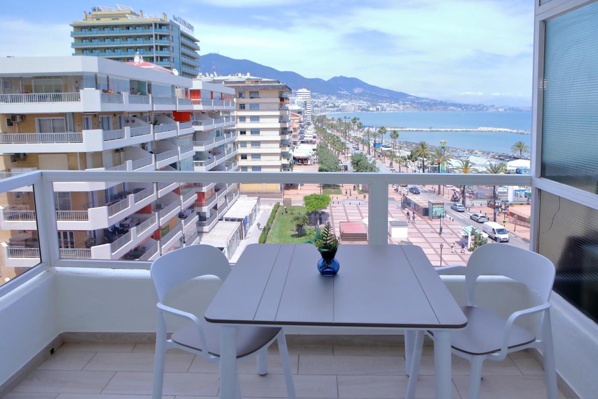 Hotel Apartamentos Pyr Fuengirola Exterior foto