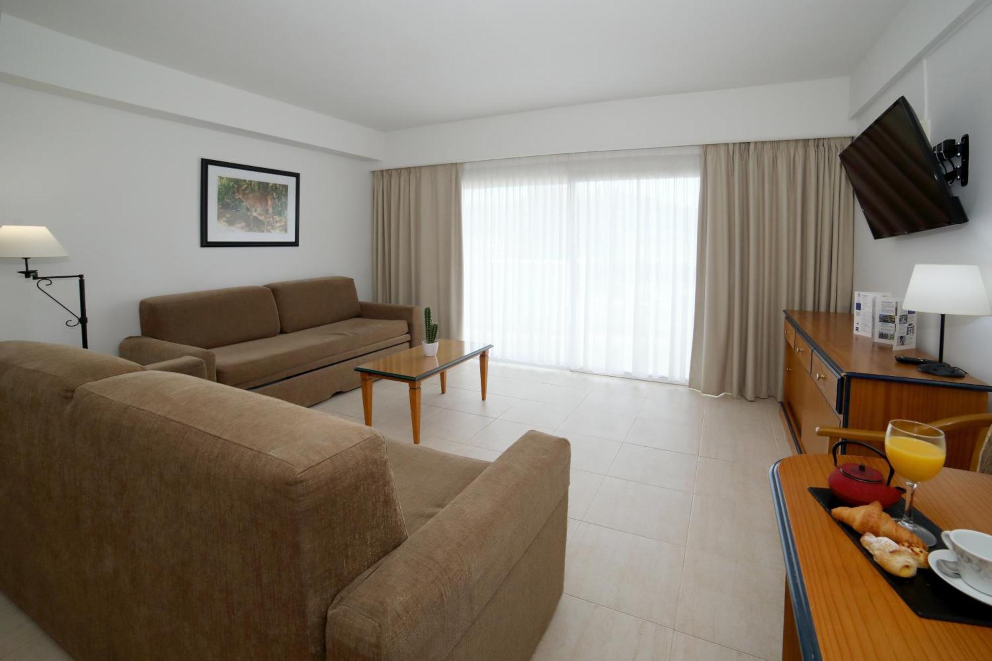 Hotel Apartamentos Pyr Fuengirola Exterior foto