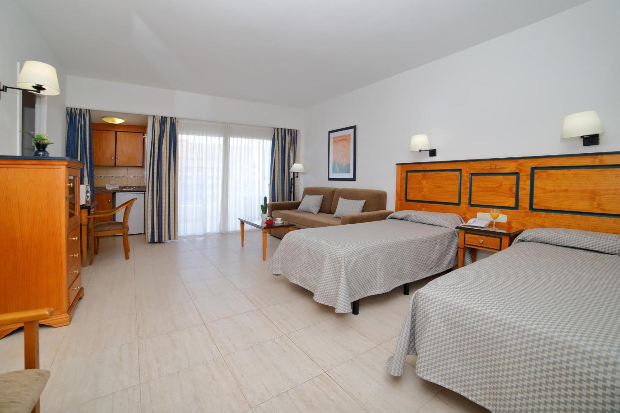Hotel Apartamentos Pyr Fuengirola Exterior foto